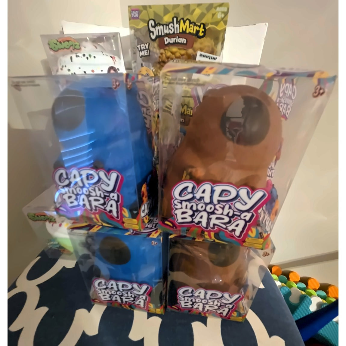Capy Smoosh-a-Bara Squishy