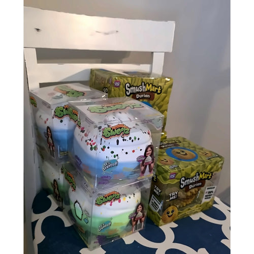 SmushMart Durian and Sweetz Cupcake Squishies